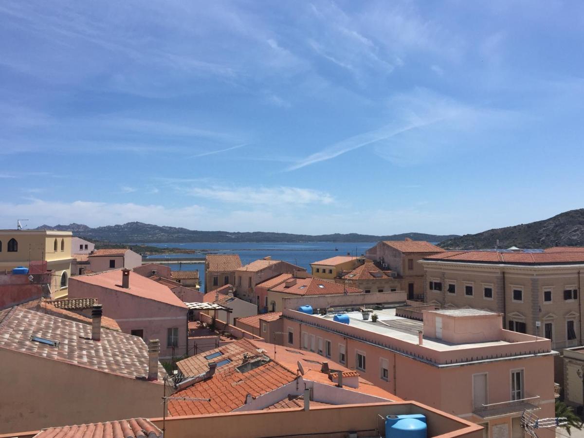Casa Ilva Hotell La Maddalena  Exteriör bild