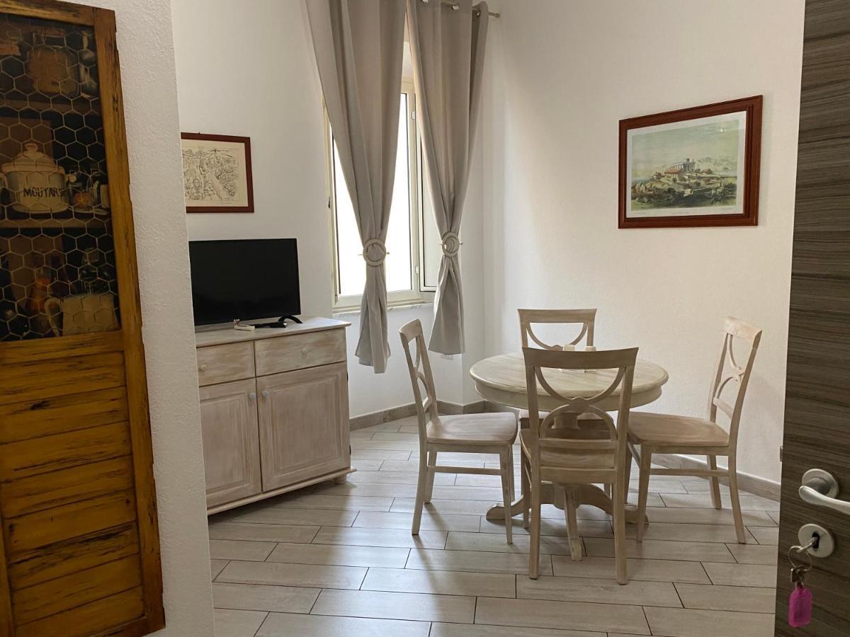 Casa Ilva Hotell La Maddalena  Exteriör bild