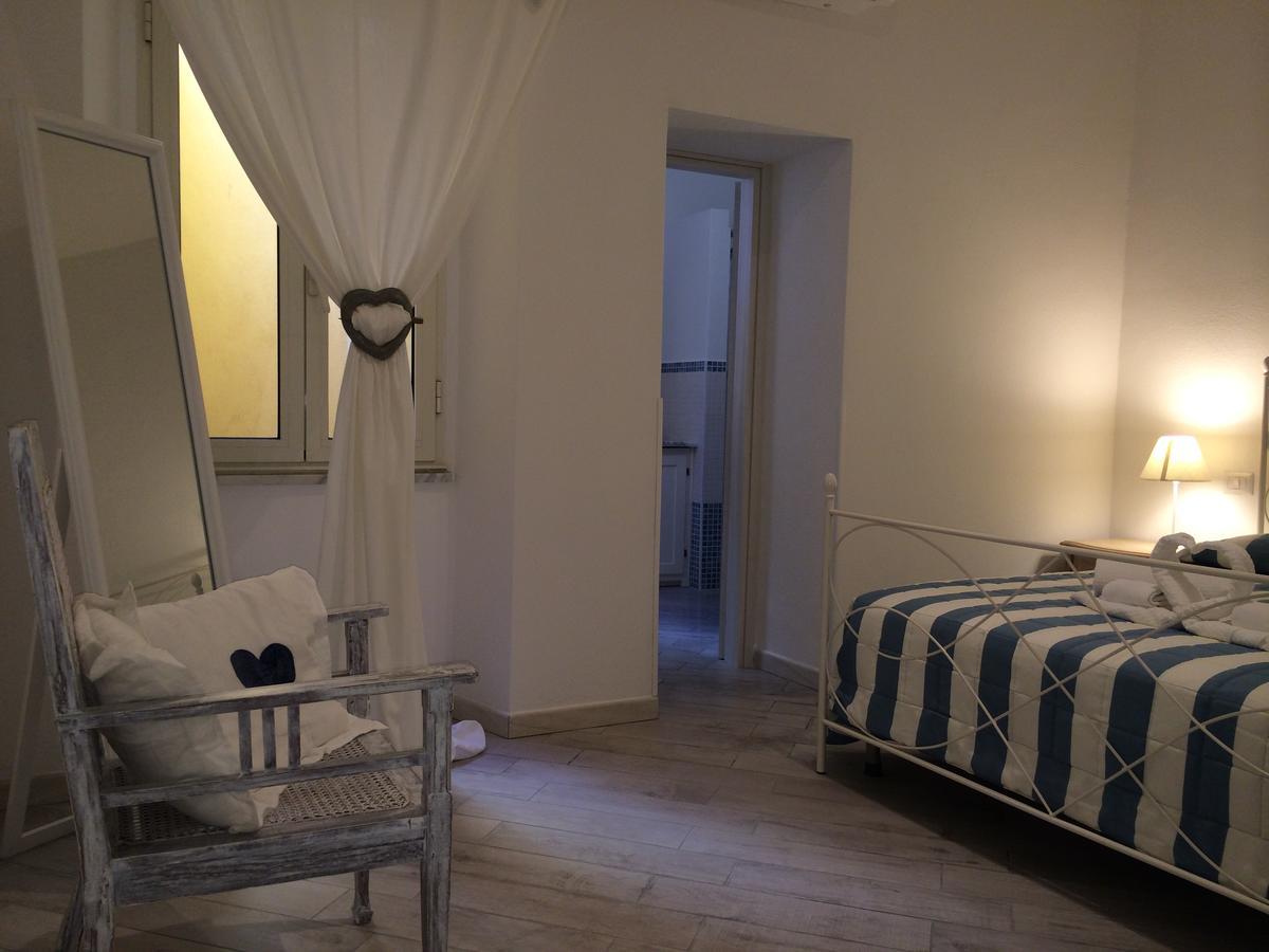 Casa Ilva Hotell La Maddalena  Exteriör bild