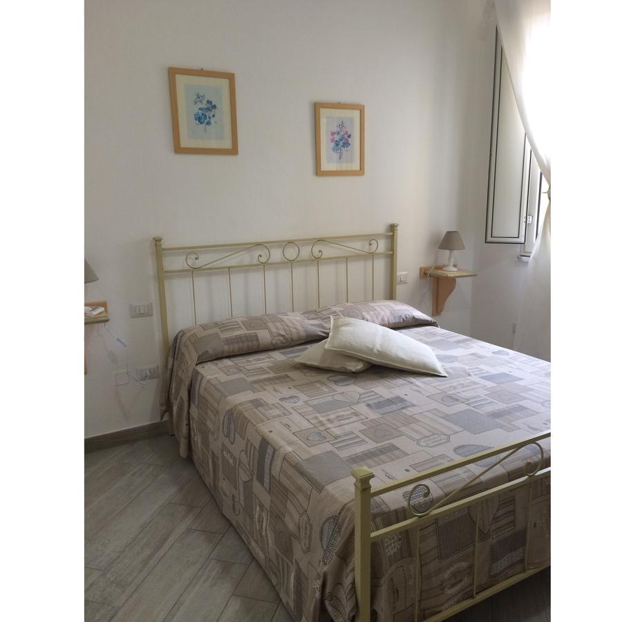 Casa Ilva Hotell La Maddalena  Exteriör bild